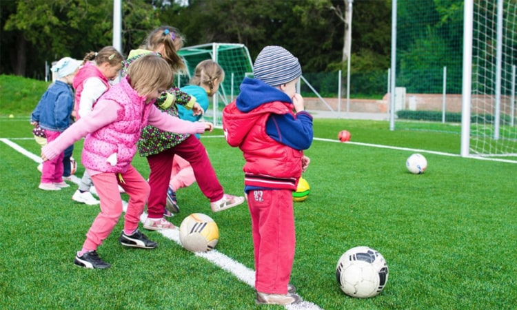 اهمیت ورزش در دوران کودکی و نوجوانی 1 ورزش در دوران کودکی و نوجوانی